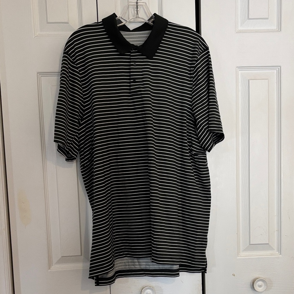 Men’s lululemon ShowZero snap-front polo
